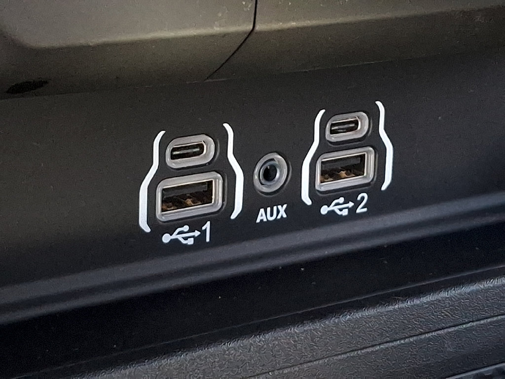 Used 2026 RAM 1500 Laramie AWD/4WD image 24