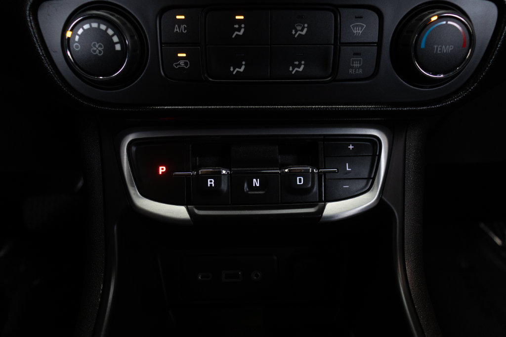 Used 2022 GMC Terrain SLE FWD image 30