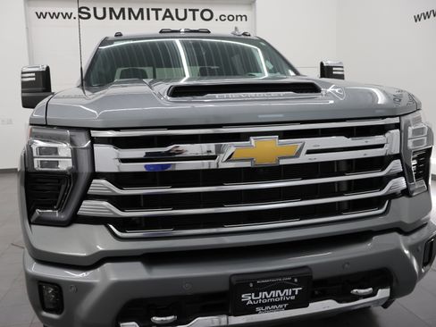Used 2024 Chevrolet Silverado 3500 High Country w/ High Country Premium Package image 27