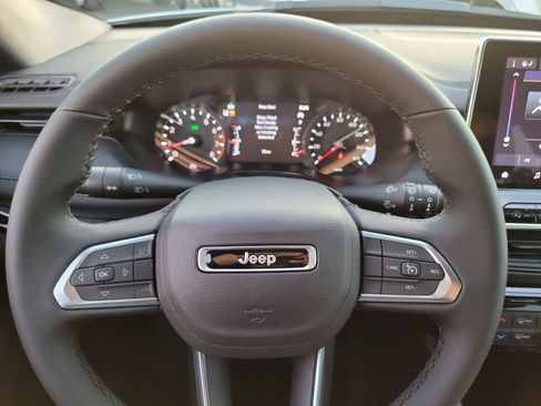 New 2026 Jeep Compass Latitude AWD/4WD image 29