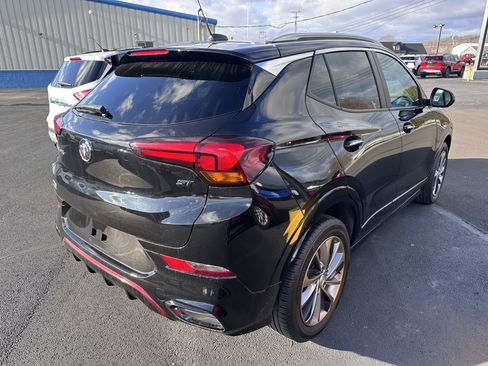 Used 2022 Buick Encore GX Select w/ Sport Touring Package image 3