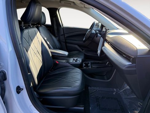 Certified 2023 Ford Mustang Mach-E Select image 19