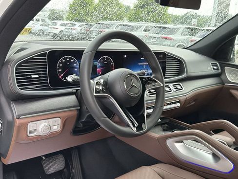 Used 2024 Mercedes-Benz GLE 350 4MATIC image 10