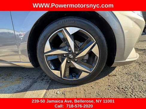 Used 2023 Hyundai Elantra SEL w/ Convenience Package FWD image 11