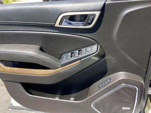 Used 2018 GMC Yukon XL Denali RWD image 18