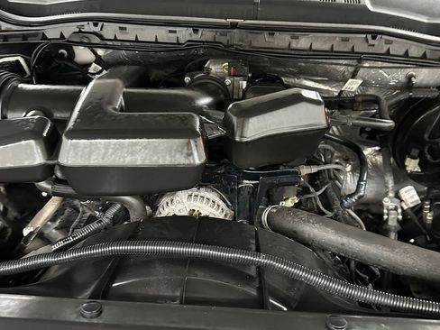 Used 2019 Ford F250 XLT w/ XLT Premium Package image 7