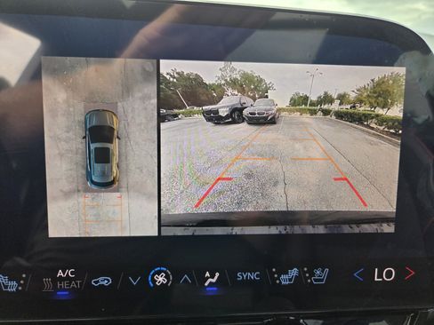 Used 2025 Chevrolet Blazer EV RS AWD/4WD image 24