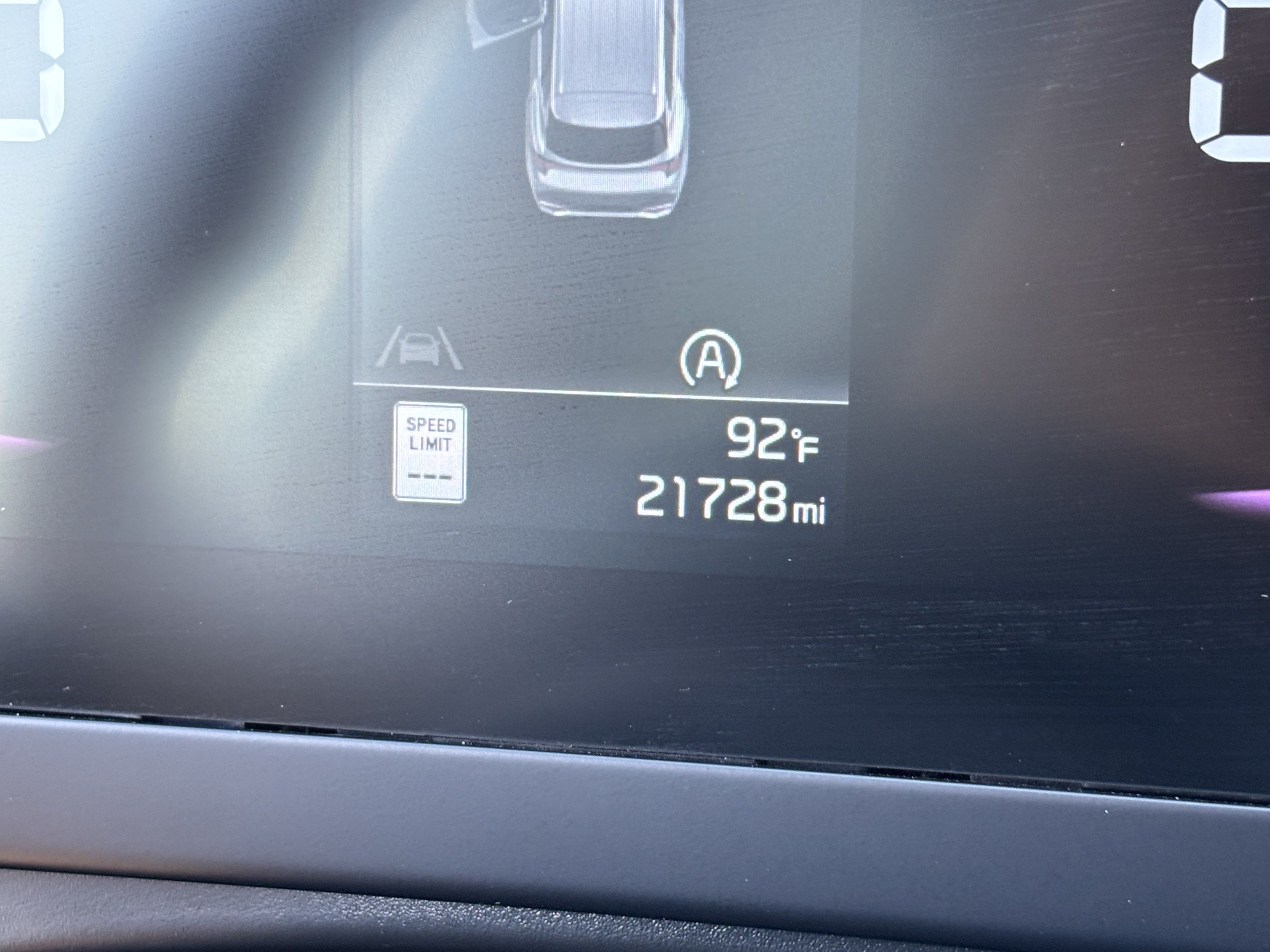 Certified 2025 Kia Sportage LX FWD image 28