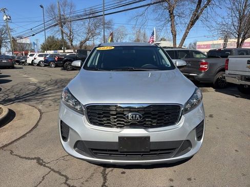 Used 2020 Kia Sorento LX image 2