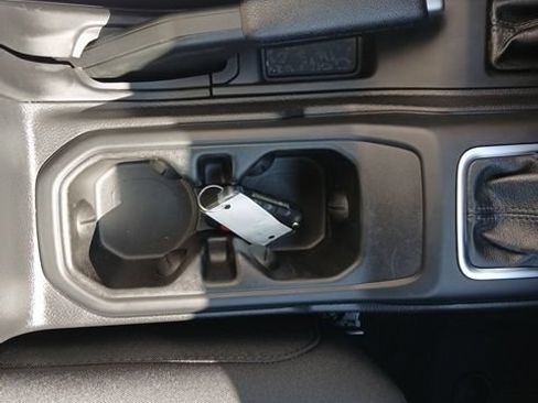 Used 2023 Jeep Gladiator Sport AWD/4WD image 50