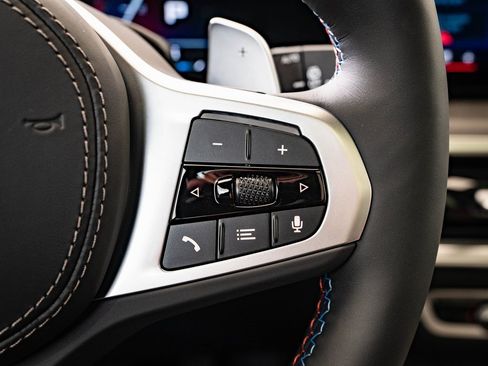 New 2026 BMW X5 M60i image 25