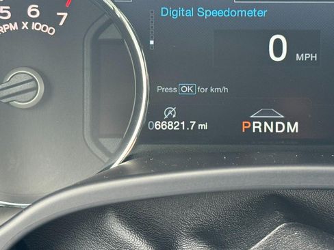 Used 2019 Ford F150 Platinum w/ Equipment Group 701A Luxury AWD/4WD image 25