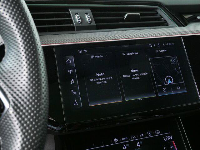 Used 2023 Audi e-tron S Prestige w/ Prestige Package AWD/4WD image 15