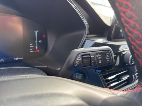 Certified 2024 Ford Escape ST-Line image 25