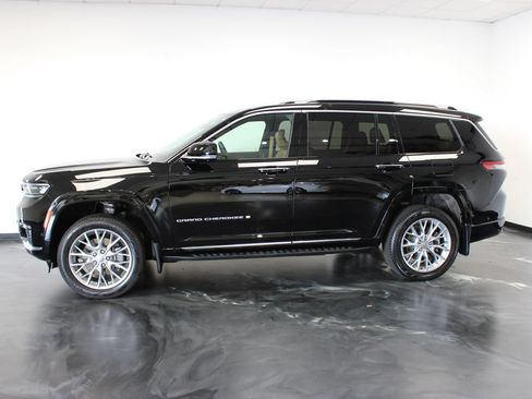 Used 2024 Jeep Grand Cherokee L Summit w/ MOPAR Finishing Package AWD/4WD image 25