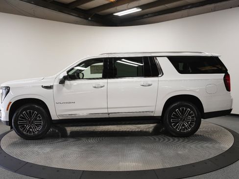 New 2026 GMC Yukon XL Elevation w/ Elevation Premium Package AWD/4WD image 5