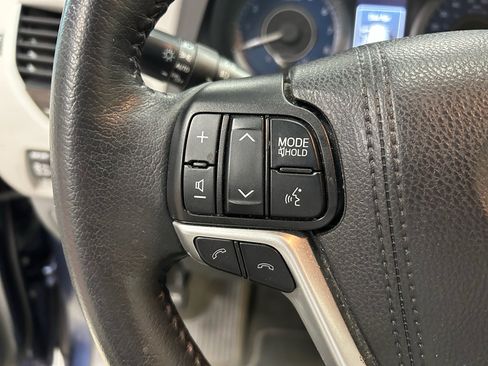 Used 2019 Toyota Sienna XLE w/ XLE Navigation Package FWD image 15