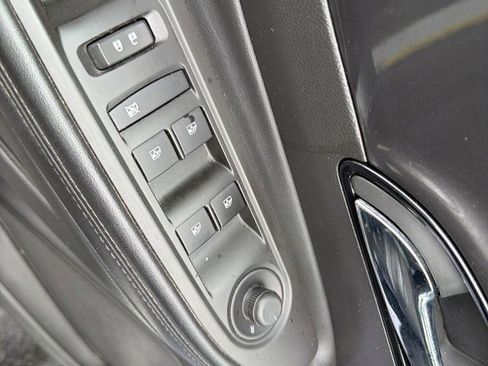 Used 2020 Buick Encore Preferred FWD image 13