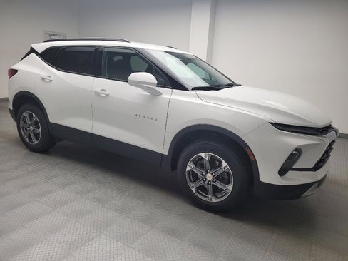 Used 2024 Chevrolet Blazer LT w/ Convenience Package FWD image 11