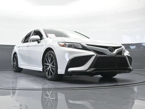 Used 2023 Toyota Camry SE FWD image 62