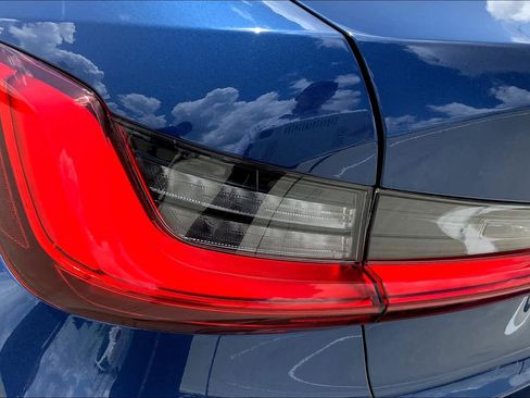 Used 2021 BMW 330i Sedan w/ Premium Package image 55