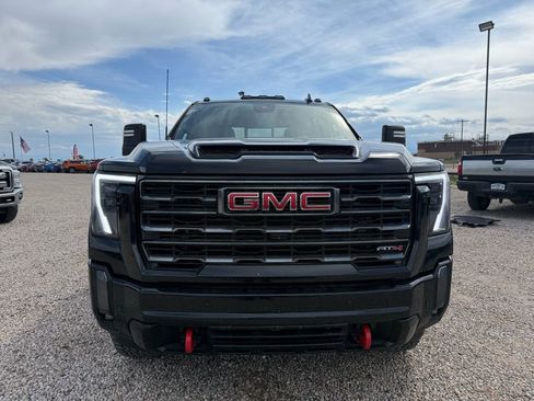 Used 2024 GMC Sierra 3500 AT4 w/ AT4 Premium Plus Package AWD/4WD image 3
