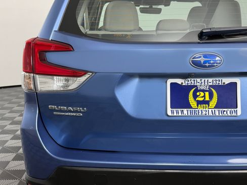 Used 2021 Subaru Forester AWD/4WD image 10