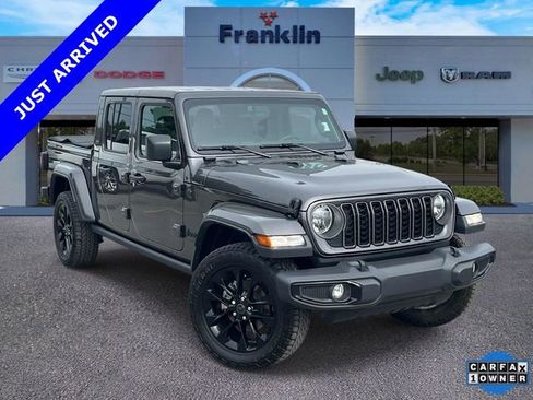 Certified 2024 Jeep Gladiator Sport AWD/4WD image 1
