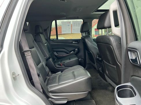 Used 2015 GMC Yukon SLT w/ HD Trailering Package image 26