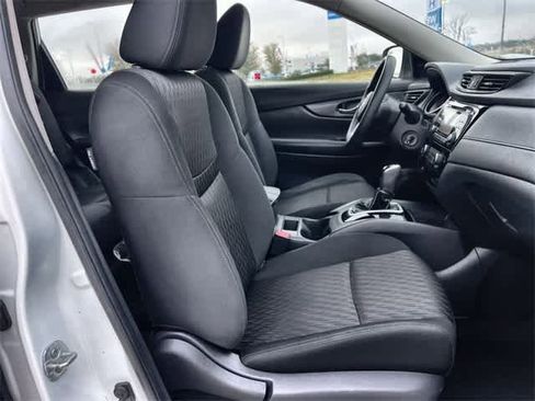 Used 2017 Nissan Rogue S image 12