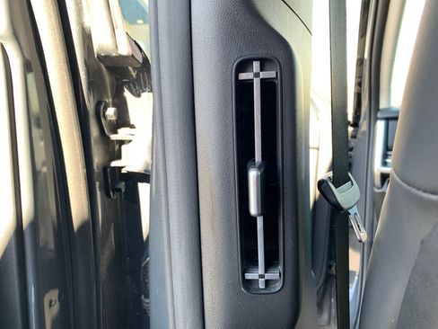 Used 2025 Hyundai Santa Fe SEL image 24