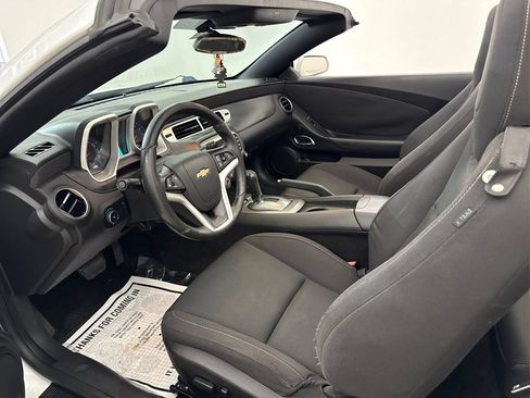 Used 2015 Chevrolet Camaro LT RWD image 17