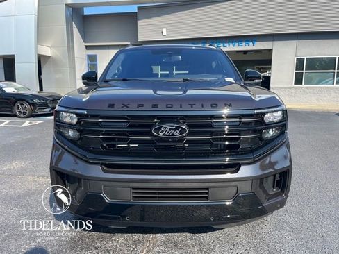 New 2025 Ford Expedition Platinum w/ Stealth Appearance Package image 2