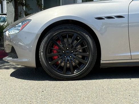 Used 2016 Maserati Ghibli S RWD image 30