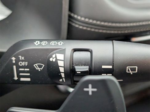 Certified 2023 Nissan Rogue SV image 25