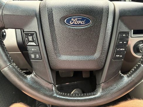 Used 2015 Ford Expedition XLT AWD/4WD image 9