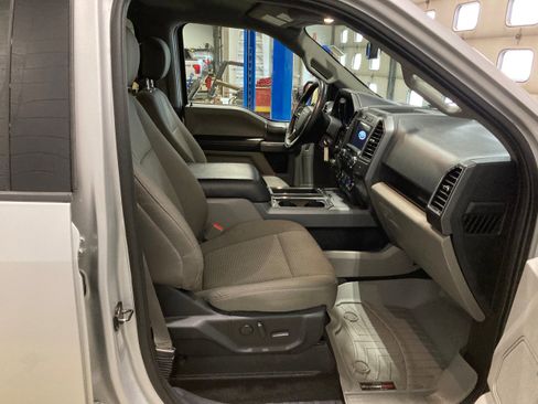 Used 2019 Ford F150 XLT w/ Equipment Group 302A Luxury image 4