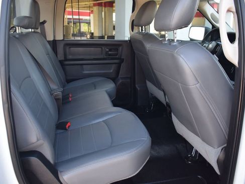 Used 2018 RAM 2500 Tradesman image 11