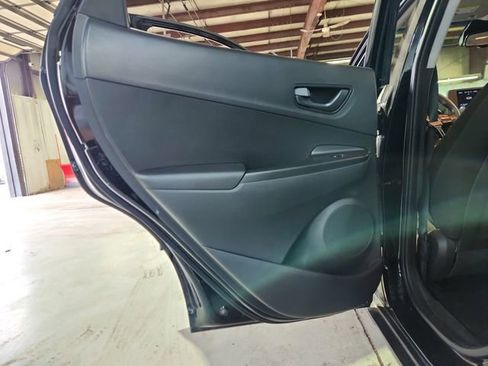 Used 2023 Hyundai Kona SEL AWD/4WD image 18