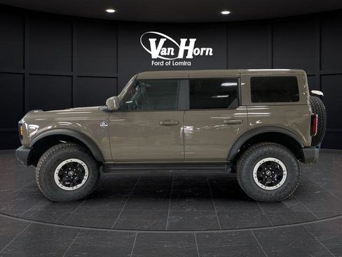 New 2025 Ford Bronco Outer Banks w/ Sasquatch Package image 12