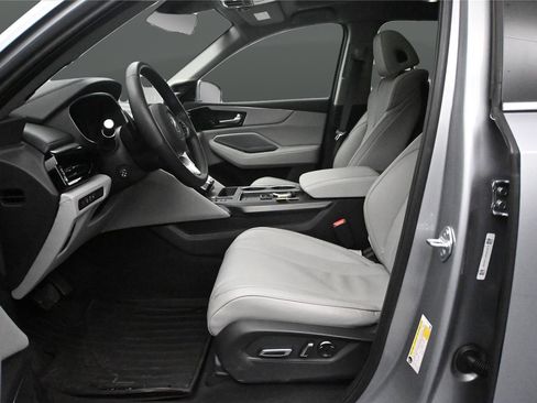 Certified 2026 Acura MDX FWD w/ Technology Package image 10