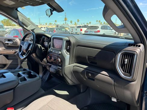 Used 2021 Chevrolet Silverado 1500 RST AWD/4WD image 25