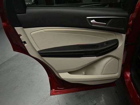 Certified 2022 Ford Edge Titanium w/ Class II Trailer Tow Package image 23