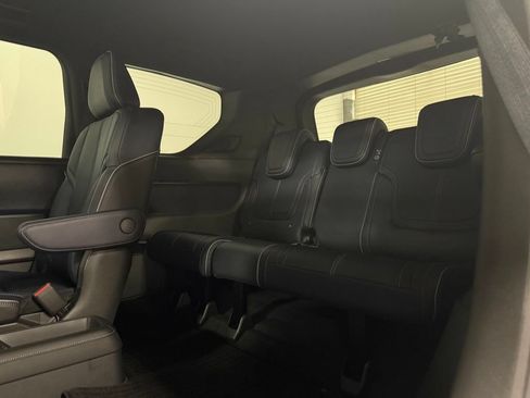 Used 2026 INFINITI QX80 4WD w/ Sport Exterior Package image 11