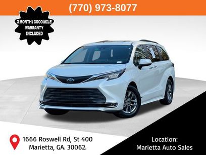 Used 2021 Toyota Sienna XLE