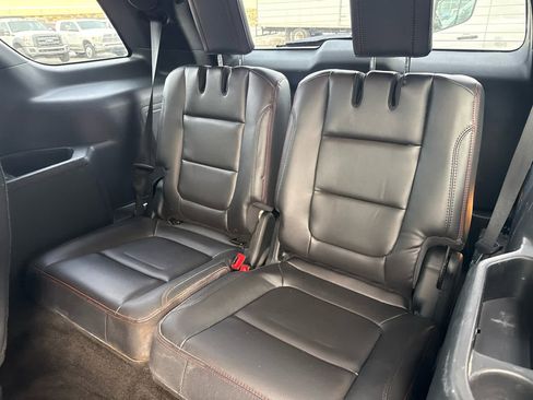Used 2018 Ford Explorer Sport w/ Equipment Group 401A image 24