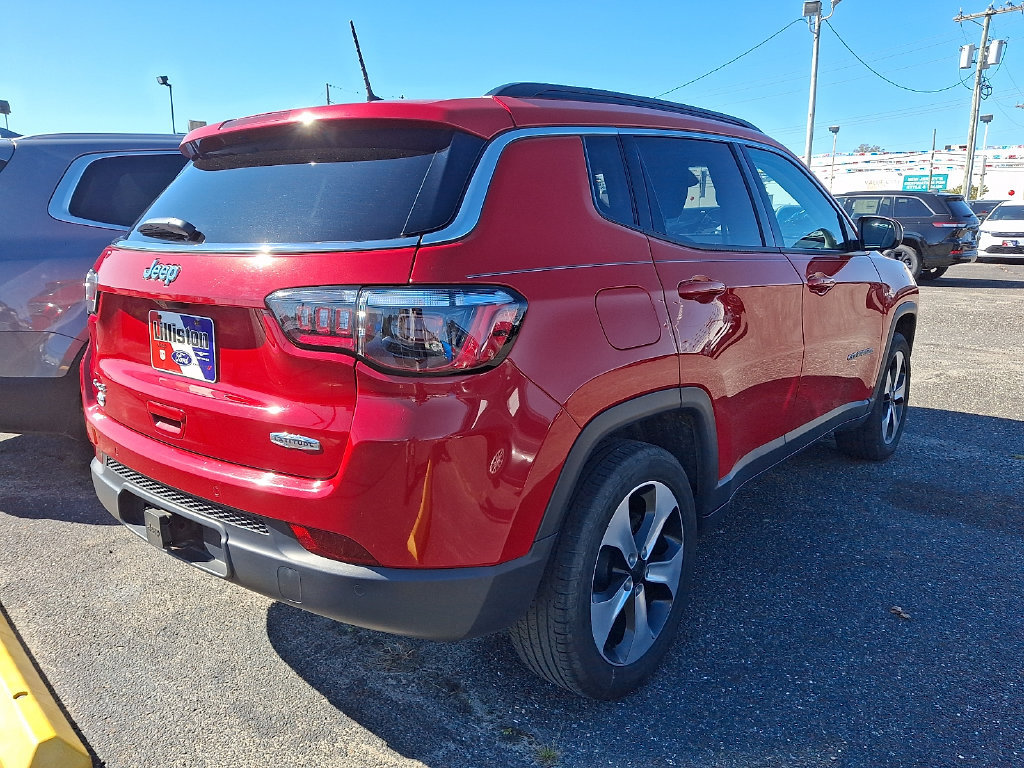 Used 2020 Jeep Compass Latitude w/ Safety & Security Group AWD/4WD image 4