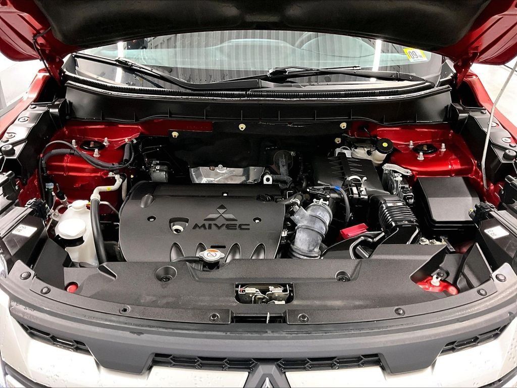 Used 2024 Mitsubishi Outlander Sport ES AWD/4WD image 28