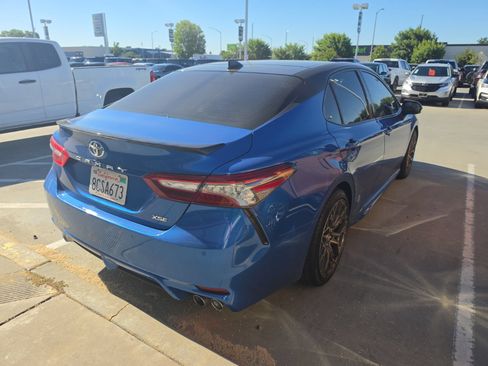 Used 2018 Toyota Camry XSE FWD image 4