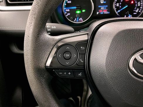 Used 2022 Toyota RAV4 LE image 11